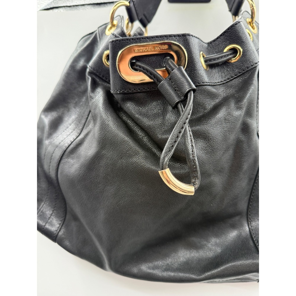 Michael Kors Black Pebbled Leather Hobo Bag Large Gold Hardware Drawstring Y2K - Picture 3 of 14